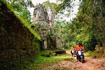 Angkor Wat Premium Tour