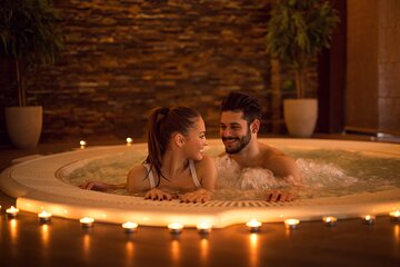 Couples massage with private jacuzzi, cup of cava and SPA entry at Eurotel