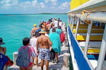 Catamaran Isla Mujeres with open bar from Playa del Carmen