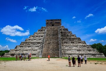 Chichen Itza Tour: Pyramids, Cenote Ik Kil & Valladolid