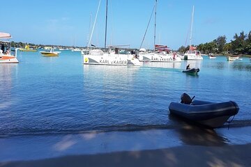 Catamaran, BBQ, Ile Gabriel , Ile Plate ,Coin de Mire 