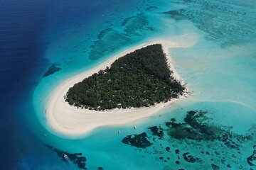 Mnemba Snorkeling Tour, Secret Garden, Stone Town Tour, Emerson Spice Dinner
