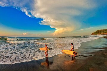Surf City : Malecon & Boardwalk + El Tunco Beach ( Surf Lesson) 