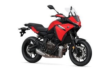 Motorcycle rental A2 Tracer 7 Yamaha 2023 (A2 license) Paris