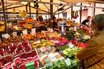 Venice Rialto Market Food Delicacies and Sightseeing Tour with a Native Guide