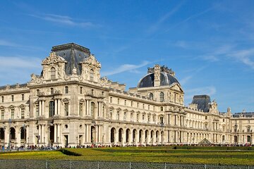 4 hours Paris VIP Tour with exclusive guide & driver both