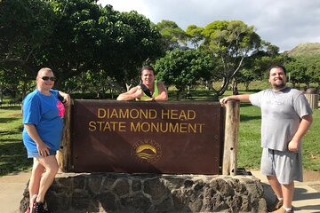 Diamond Head Crater trail,sightseeing & south side beach day