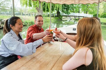 Evening Cocktail Cruise in Oxford