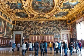 Venice: Doge's Palace Guided Tour With Tickets & Optional Gondola