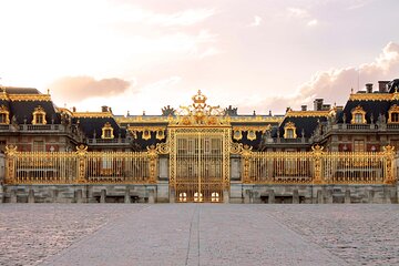 Private tour of Paris and Versailles from Paris with pick up