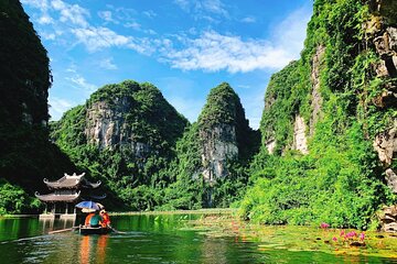 Roundtrip: HaNoi - NinhBinh - LanHa Bay on 5-Star Cruise 3days