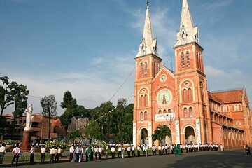 Ho Chi Minh City & Cu Chi Tunnels Deluxe Day Tour In Small Group