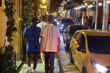 Get the Nightlife vibe in Old City!