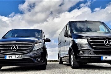Private Transportation from Airport to Oia
