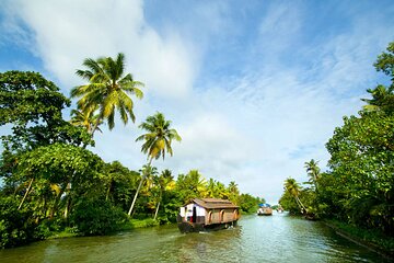 6 Days Kerala Tour Package With Houseboat Stay