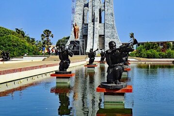 Accra Historical Private tours with Dancing and Drumming lesson