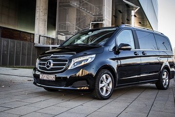 Paris Airport (CDG) to Brussels Private Van Transfer 