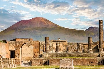 Full Day Private Tour of Pompeii and Naples from Sorrento