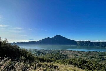 Mount Batur Sunrise Trekking with Guide & Breakfast