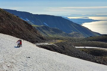 Hiking Tours in Troll peninsula