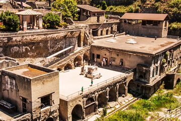 Private Full-Day Tour to Pompeii and Herculaneum from Sorrento