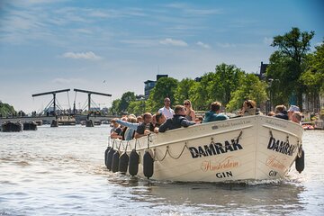 Luxury Boat Tour Amsterdam: Guide included 