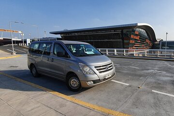 Private Transfer between Santiago and the Airport