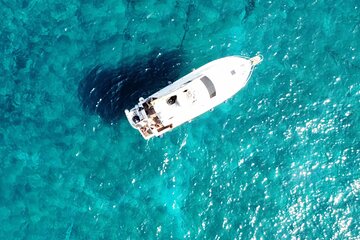 Day in Private Boat with Skipper from Salerno to Positano