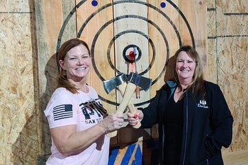 90 Minute Axe Throwing Guided Experience in Clearwater at Hatchet Hangout