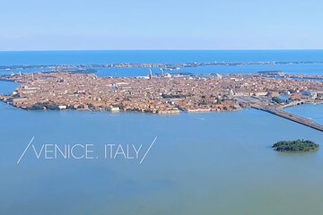 Private transfer from Venice Airport to Venice city center