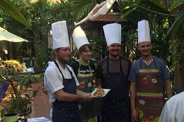 The Traditional Khmer Cooking Class at The rice field With Greenery 