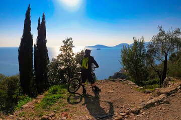 4-Hour E-Bike Guided Tour of the Tellaro and Montemarcello Villages