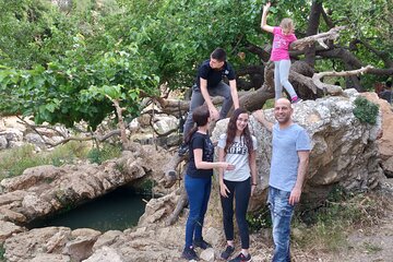 From Tel Aviv to Jerusalem via old roads and tiny springs