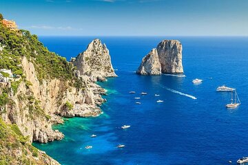 Capri Island Guided Boat Tour with Pickup from Naples