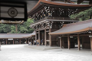 Imperial Palace, Meiji Shrine, & Aoyama Tour