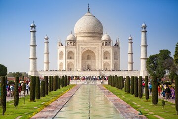 All Inclusive Taj Mahal Day Tour from Delhi by Car