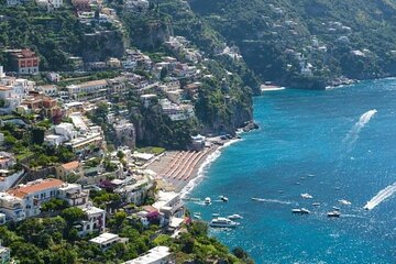 Full-Day Private Guided Tour to Positano and Sorrento and Pompeii from Naples