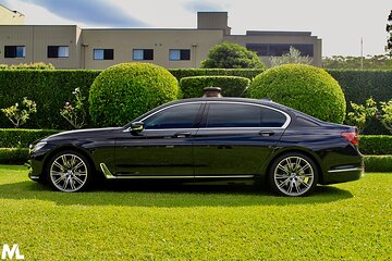 Luxury Sydney Airport Arrival Transfer