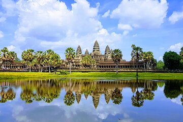 1 Day Private Tour to All Angkor Main Temples and Bakheng Sunset