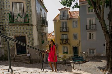 1h Secret Lisbon by Tuk Tuk - Mouraria, Graça & Alfama