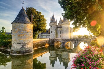 Château de Chambord & Chenonceau from Paris by Car