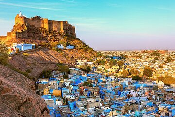 Forts and Palaces in Jodhpur with Flights from Mumbai: Private Luxury Tour