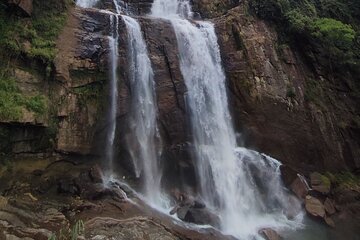 Half-Day Private Trip to Waterfalls and Tea Factory