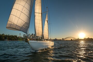 Classic Yacht Cruise Sydney Harbour