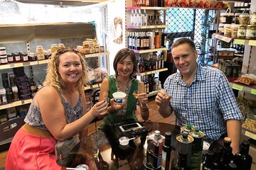 Greek Tasting Workshop & Food Market Tour in Athens