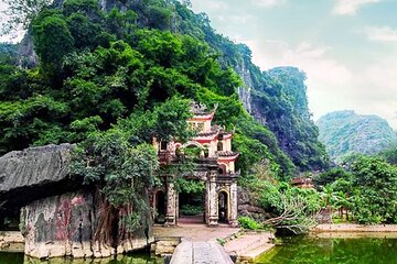 Hoa Lu Mua Cave Tam Coc Luxury Full Day Tour