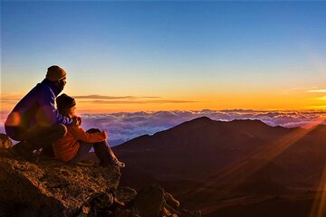 Haleakala Best Classic Sunrise Tour with Breakfast (Vehicle Tour)