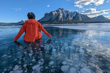 Lake Louise & Snow Fun & Phenomenal Lakes Day Tour (Small Group)