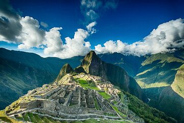 Full Day Guided Tour in Machu Picchu