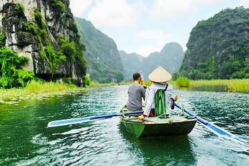 Ninh Binh Full Day Tour:Hoa Lu Tam Coc: Cycling,Boat,Buffet Lunch,Limousine Bus